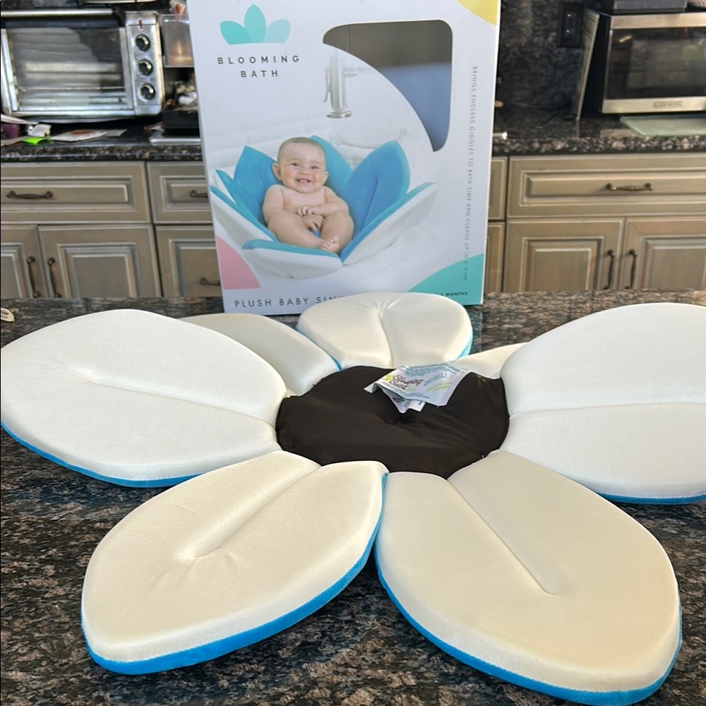 BLOOMING BATH PLUSH BABY SINK BATH AGES 0-6 MONTHS NEW